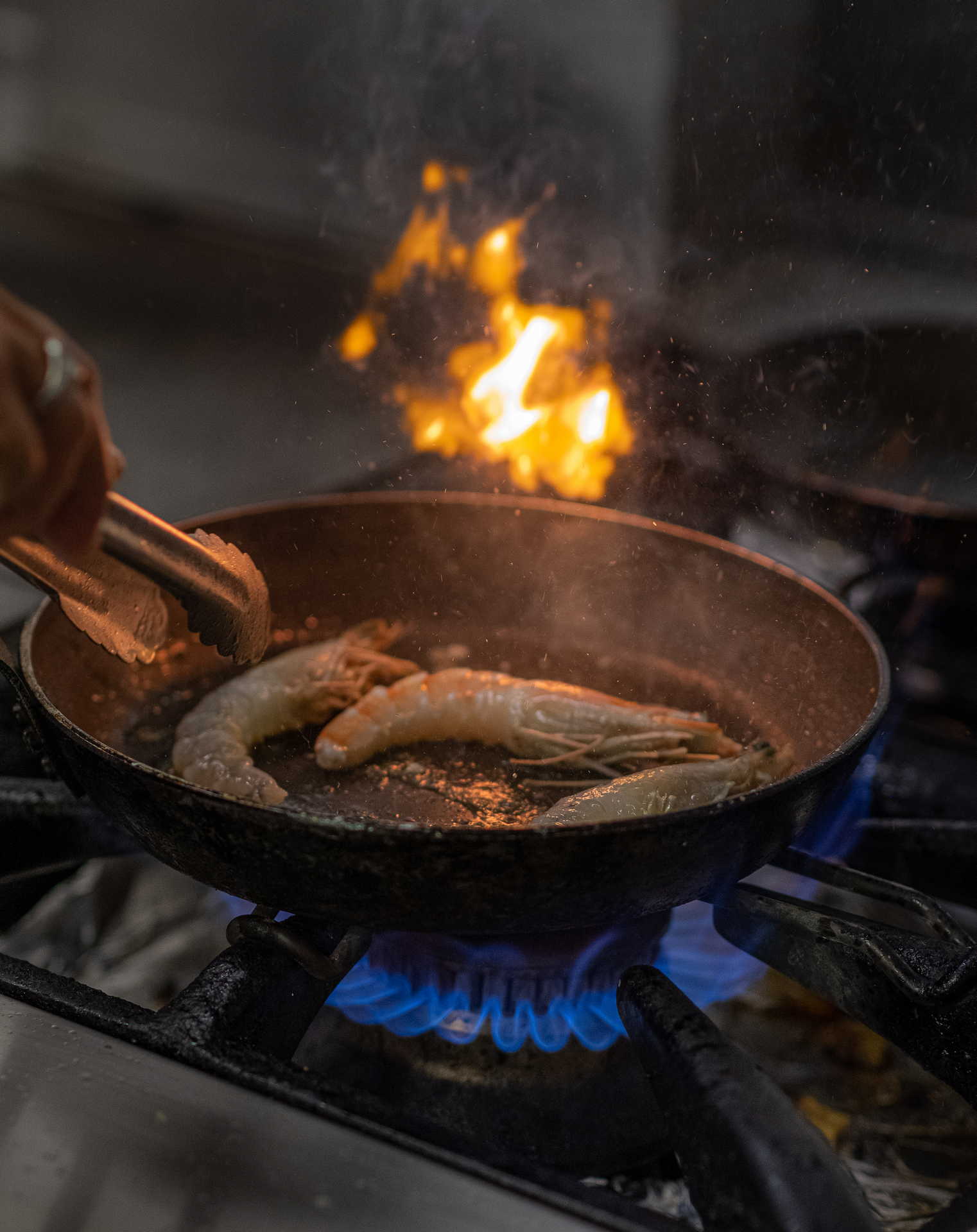 Crevettes en train de cuire - hotel restaurant landes - Thermes de l'Avenue